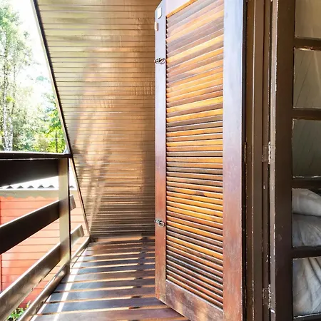 Chale Pinot Com Lareira Villa Campos do Jordao Exterior photo