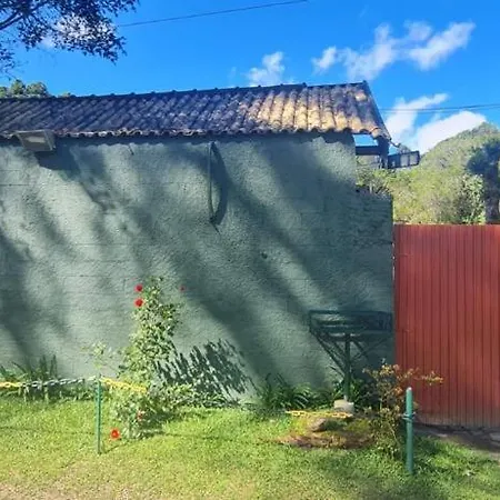 Chale Pinot Com Lareira Villa Campos do Jordao Exterior photo