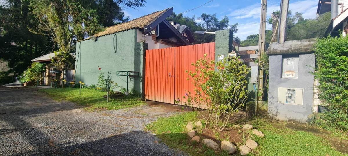 Chale Pinot Com Lareira Chalet